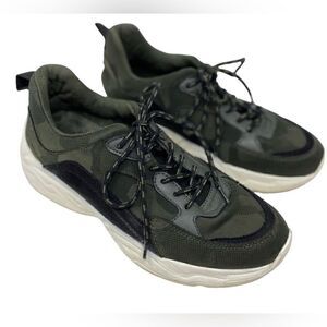 Steve Madden 8.5 Green Black Camo Shirli Lace-Up Sneakers